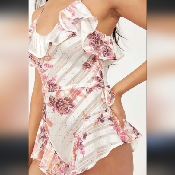 Free People Hold Me Closer Teddy in Ivory Combo Size Medium - Picture 3 of 16